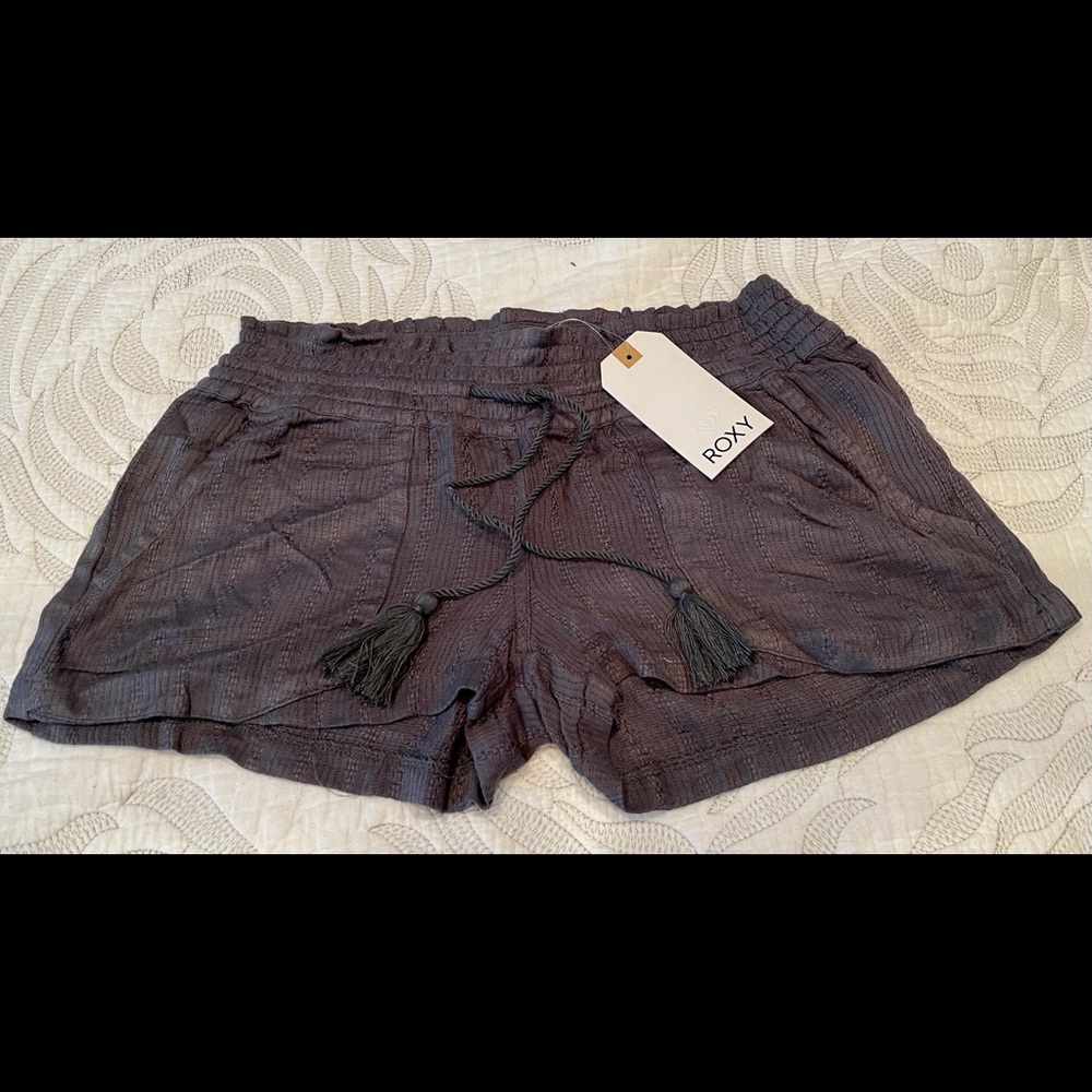 New Roxy Oceanside Dobby Shorts. Size M